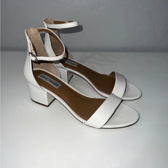 Steven Madden White Heels - Picture 3 of 4